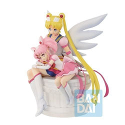 Bandai Eternal Sailor Moon & Eternal Sailor Chibi Moon Figure